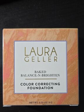 Laura Geller Baked Balance-N-Brighten Foundation - Porcelain